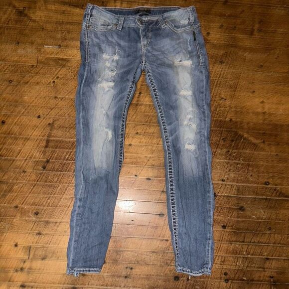 Silver silver western distressed Camden Rose embroidered 33x31 jeans - Picture 1 of 4